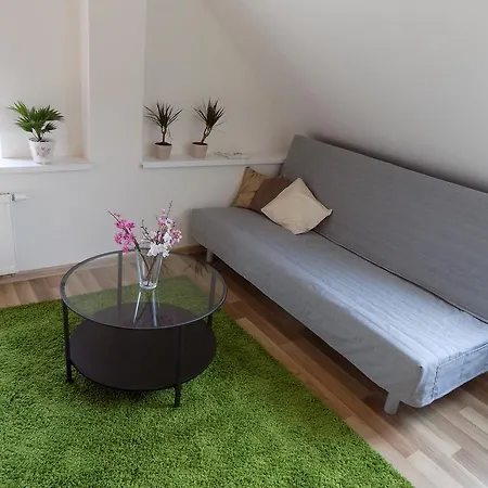 Karlsbad Apartments