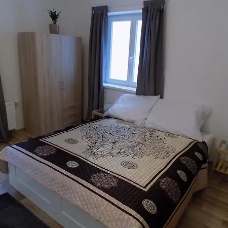 Karlsbad Apartments Apartament