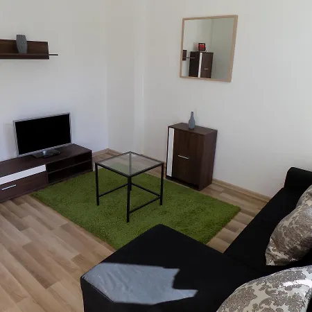 Karlsbad Apartments Apartament *
